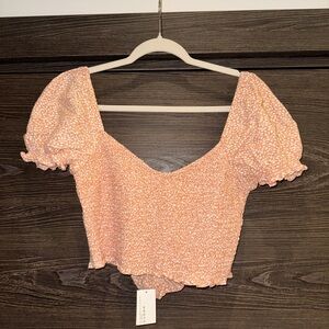 Abercrombie & Fitch - Floral Puff Sleeve Crop Top